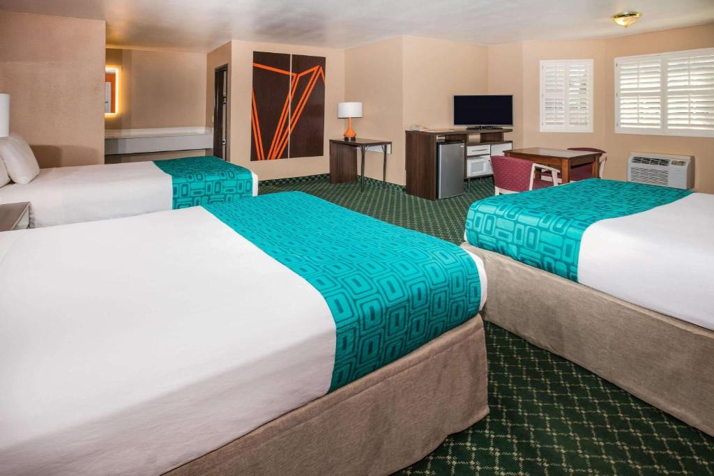 Room image 6