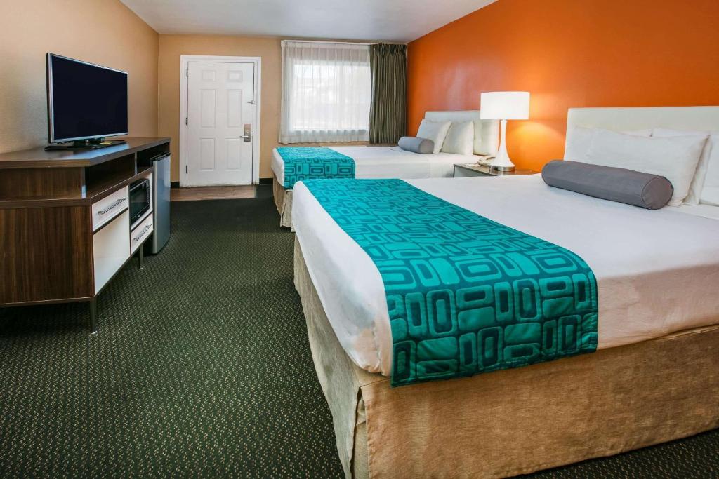 Room image 4